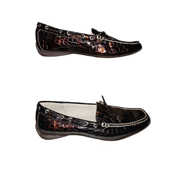 Shoes - Sperry Top Sider Brown Crocodile Pattern Loafers Women's 8.5